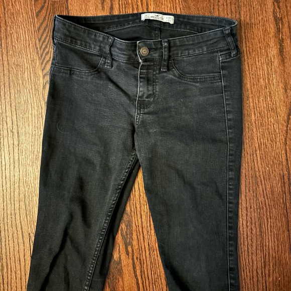 Hollister Black Wash Skinny Jeans 3L 26 x 33 - Picture 3 of 6